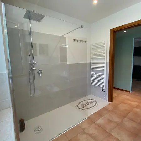 New Cornizzolo View - Terrace, Air Conditioning & Parking Apartment Longone al Segrino